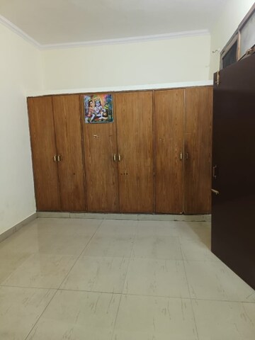 Room in 2 BHK Independent House at Gomti Nagar – for Rent