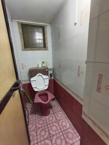 Attached Bathroom in 1 BHK Apartment at Hiranandani Princeton CHS, Powai – for Rent