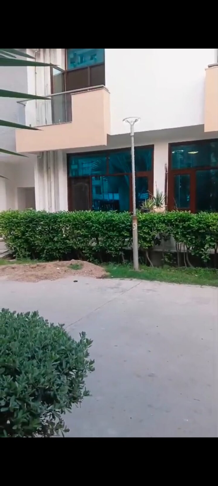 Garden, panchsheel-greens-ii 3 Bedroom 2300 Sq.Ft. Villa In Sector 16 Greater Noida Greater Noida 9121675