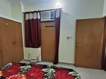 Bedroom in 1.5 BHK Independent House at Gomti Nagar – for Rent