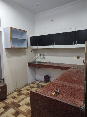 Kitchen in 2.5 BHK Independent House at Gomti Nagar – for Rent