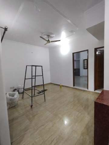 Hall in 2.5 BHK Independent House at Gomti Nagar – for Rent