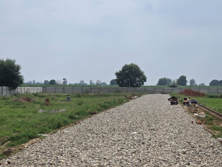 undefined, rohta road  90 Sq.Yd. Plot In Rohta Road Meerut 9121701