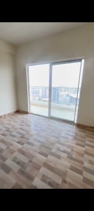 Room in 3 BHK Apartment at VVIP Mangal, Raj Nagar Extension – for Sale