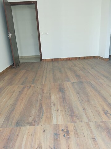 Room in 3 BHK Apartment at Ace Divino, Sector 1 Greater Noida – for Rent