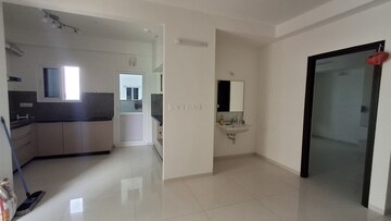 Room in 2 BHK Apartment at Rajapushpa Provincia, Narsingi – for Rent