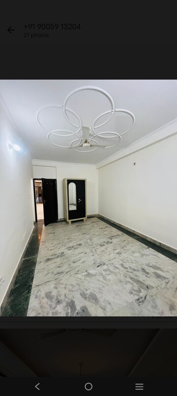 Room in 3 BHK Builder Floor at Saket – for Rent