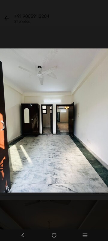 Room in 3 BHK Builder Floor at Saket – for Rent