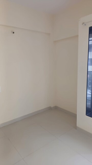Room in 2 BHK Apartment at Sai Innovision 7 Avenues, Balewadi – for Rent