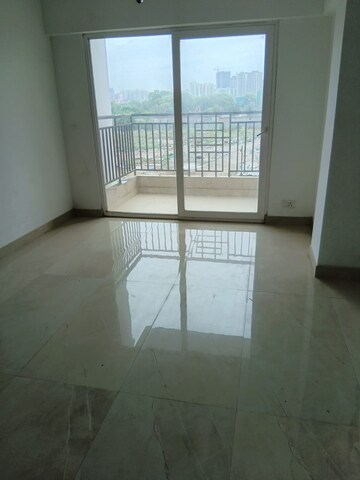 Room in 2 BHK Apartment at Ace Divino, Sector 1 Greater Noida – for Rent