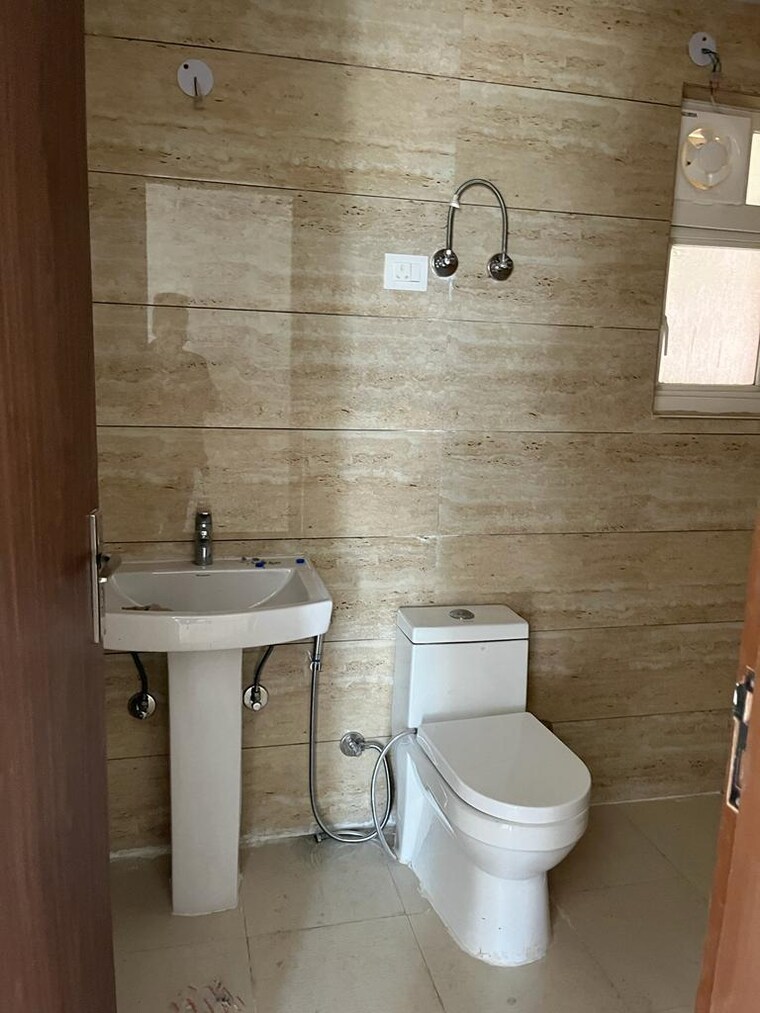 Bathroom, ace-divino 2 Bedroom 1050 Sq.Ft. Apartment In Sector 1 Greater Noida Greater Noida 9121797