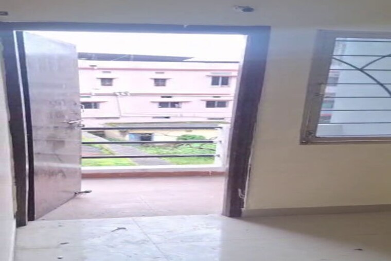 Balcony, bahu bazar 3 Bedroom 1500 Sq.Ft. Apartment In Bahu Bazar Ranchi 9121810