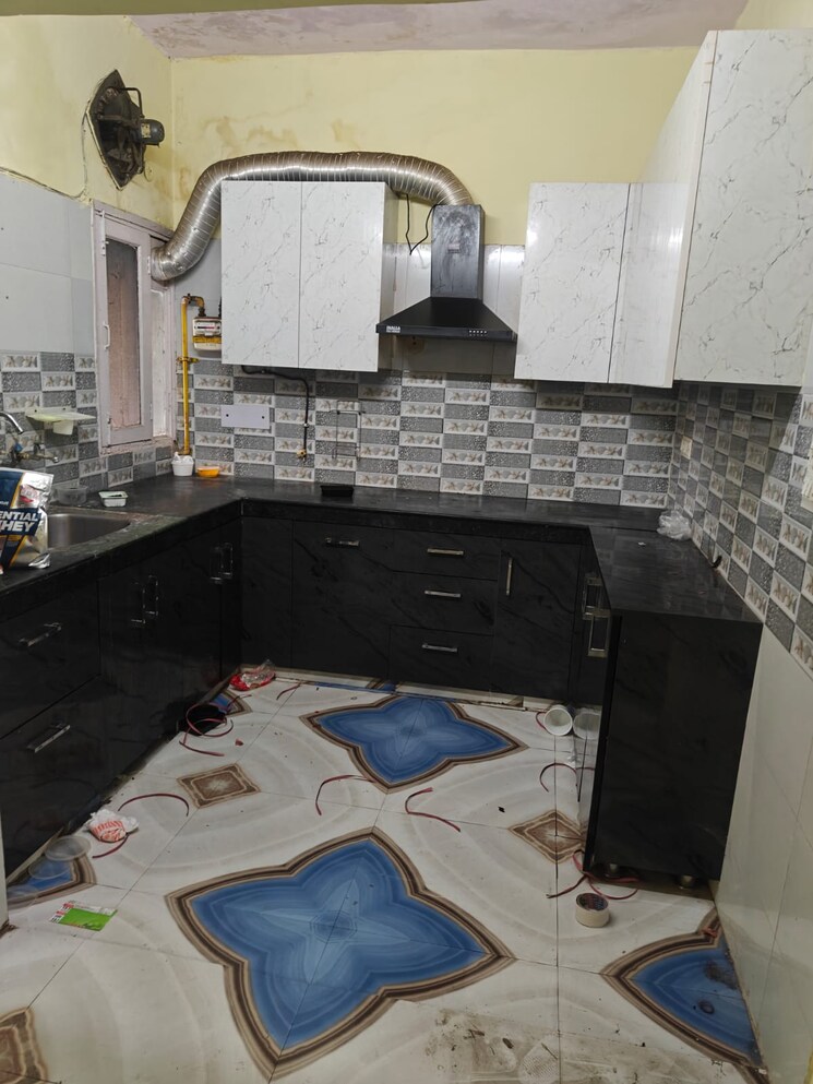 Kitchen, ip extension 2 Bedroom 950 Sq.Ft. Apartment In Ip Extension Delhi 9121822