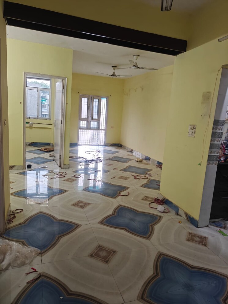 Living Room, ip extension 2 Bedroom 950 Sq.Ft. Apartment In Ip Extension Delhi 9121822