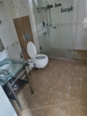 Attached Bathroom in 3.5 BHK Apartment at Vasant Kunj – for Rent