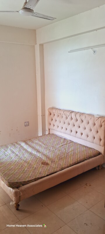 2 BHK Apartment For Rent in Conscient Habitat, Sector 99a