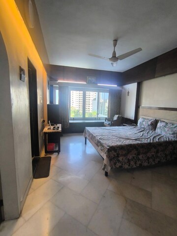 Living Room in 3 BHK Apartment at Kalpataru Neelambar, Peddar Road – for Sale
