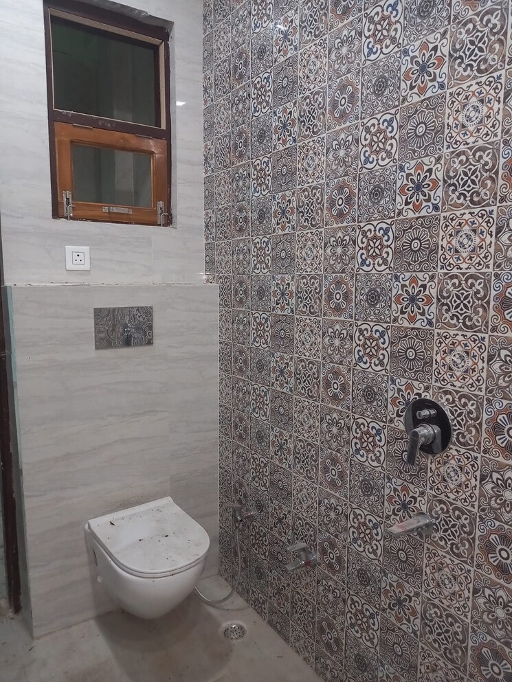 Bathroom, manas nagar 3 Bedroom 1500 Sq.Ft. Independent House In Manas Nagar Lucknow 9121932