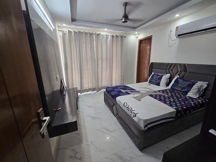 Team Area, sector 67 2 Bedroom 1200 Sq.Ft. Builder Floor In Sector 67 Gurgaon 9121978