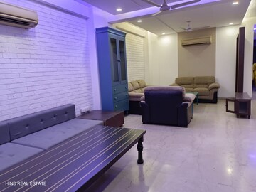 Room in 3 BHK Builder Floor at Greater Kailash ii – for Rent