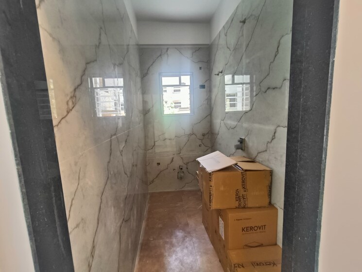 Bathroom, om-swami-chetana 2 Bedroom 647 Sq.Ft. Apartment In Dombivli West Thane 9122052