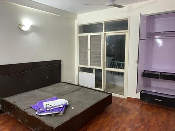 Parking in 3 BHK Villa at Eldeco Ananda, Sector 48 – for Rent