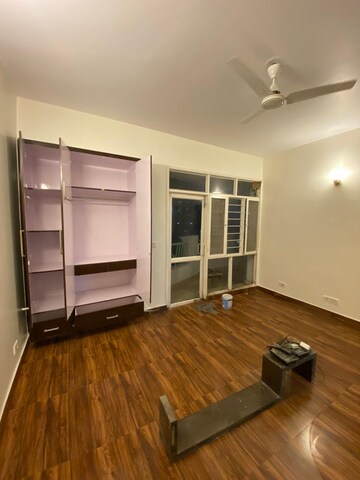 Room in 3 BHK Villa at Eldeco Ananda, Sector 48 – for Rent