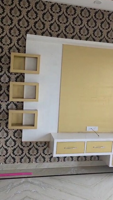 Furnished Amenities in 3 BHK Builder Floor at BPTP Parklands, Sector 76 – for Rent