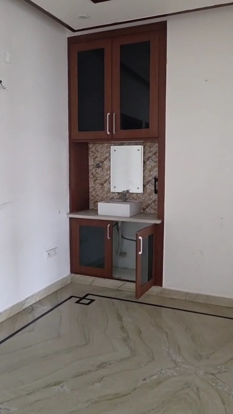 Kitchen, bptp-parklands 3 Bedroom 250 Sq.Yd. Builder Floor In Sector 76 Faridabad 9122100