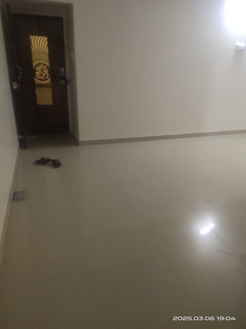 Room in 2 BHK Apartment at Hubtown Greenwoods, Vartak Nagar – for Rent