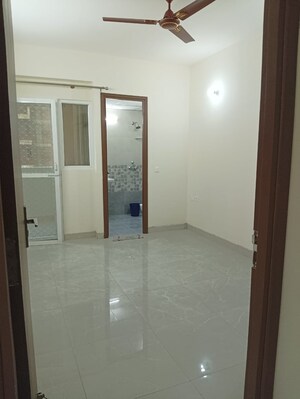 Room in 3 BHK Apartment at SKA Divya Towers, Sector 16 Greater Noida – for Sale