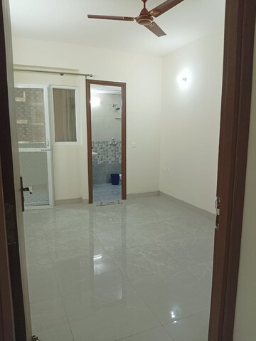 Room in 3 BHK Apartment at SKA Divya Towers, Sector 16 Greater Noida – for Sale