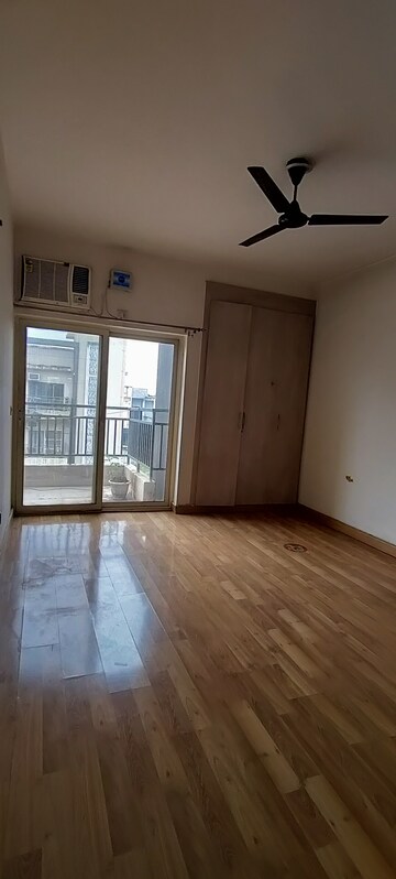 Room in 3 BHK Builder Floor at Puri Aman Vilas, Sector 89 – for Rent