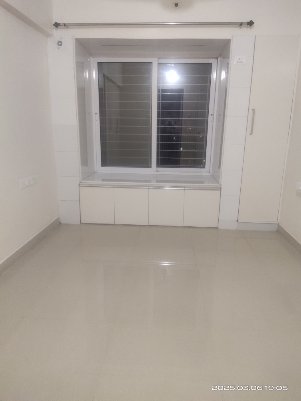 2 BHK + Extra Room Apartment For Rent in Hubtown Greenwoods