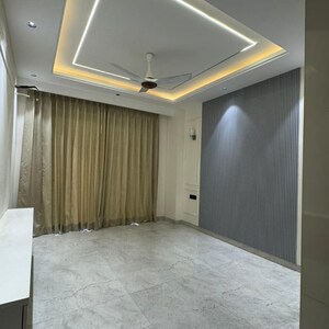 Room in 4 BHK Builder Floor at Anant Raj The Estate Residences, Sector 63a – for Sale