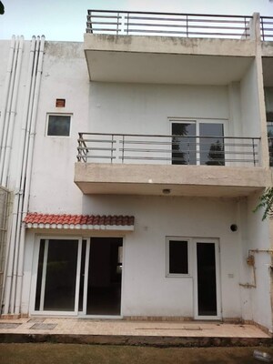 3 BHK Villa – Exterior View View at Paramount Golfforeste Villas, Zeta I Greater Noida - for Sale