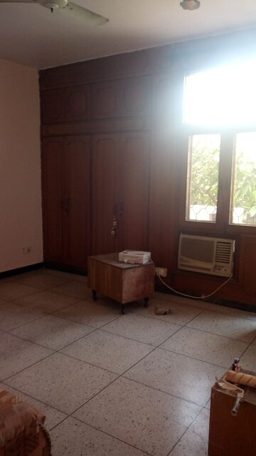 Living Room in 2 BHK Builder Floor at RWA Apartments, Sector 31 – for Rent