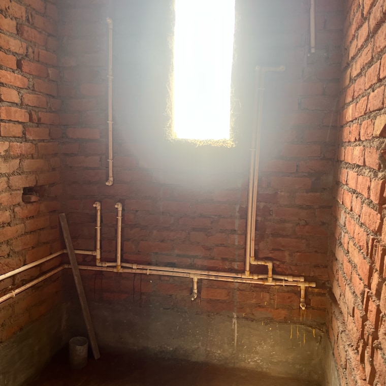 Bathroom, bisrakh jalalpur 2 Bedroom 1050 Sq.Ft. Builder Floor In Bisrakh Jalalpur Greater Noida 9122191