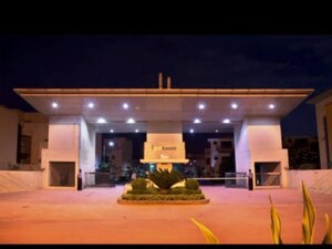 Parking in 3 BHK Villa at Paramount Golfforeste Villas, Zeta I Greater Noida – for Sale