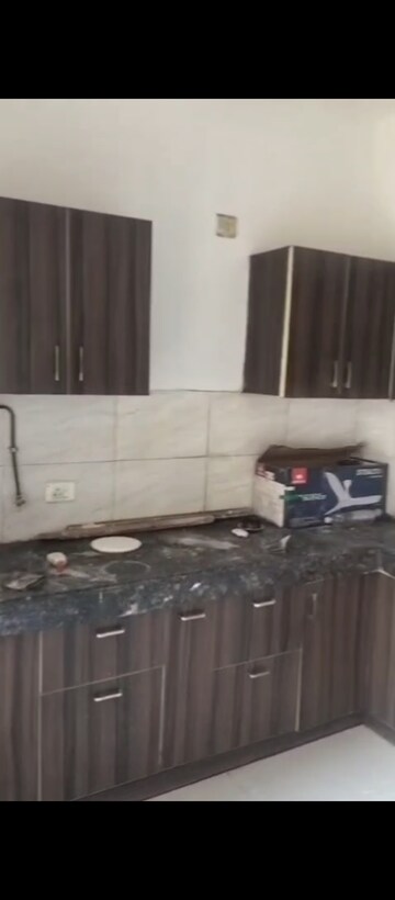 Bedroom in 2.5 BHK Apartment at Ajnara Le Garden, Sector 16b Greater Noida – for Sale