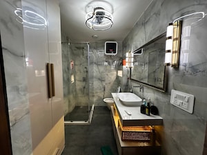 Attached Bathroom in 2.5 BHK Apartment at Gardenia Golf City, Sector 75 – for Sale