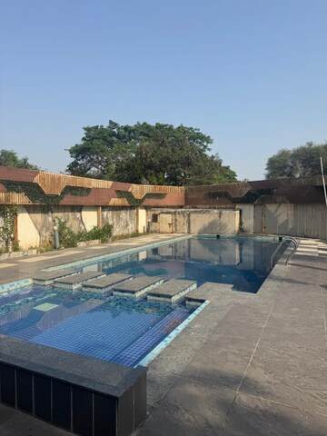 Swimming Pool in 2 BHK Apartment at Lodha Luxuria, Majiwada – for Rent