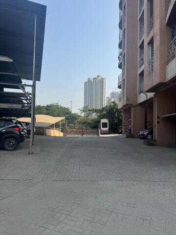 Parking in 2 BHK Apartment at Lodha Luxuria, Majiwada – for Rent