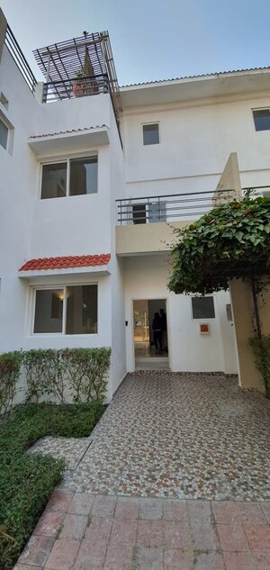 3 BHK Villa For Sale in Paramount Golfforeste Villas, Zeta I Greater Noida