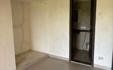 Room in 3 BHK Apartment at K Raheja Raheja Residency, Malad East – for Rent