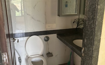 Bathroom in 3 BHK Apartment at K Raheja Raheja Residency, Malad East – for Rent