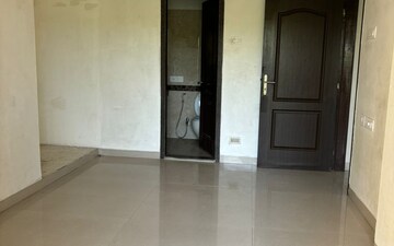 Room in 3 BHK Apartment at K Raheja Raheja Residency, Malad East – for Rent