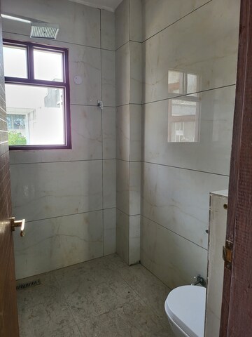 Bathroom in 3 BHK Builder Floor at BPTP District, Sector 81 – for Rent