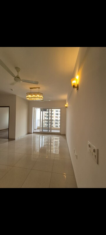 Room in 3.5 BHK Apartment at ABA Ivy County, Sector 75 – for Rent
