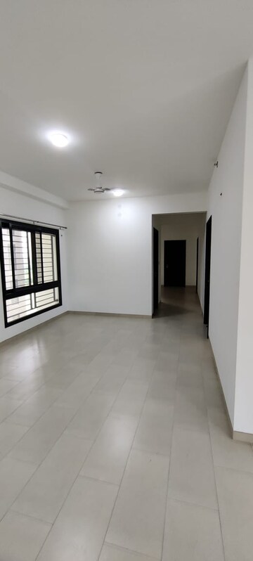 Room in 3 BHK Apartment at Sobha City Gurgaon, Sector 108 – for Rent